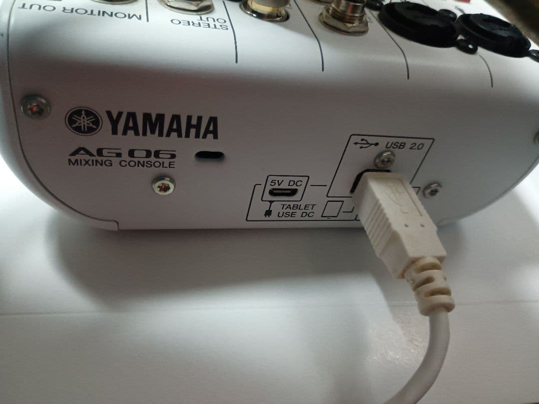 YAMAHA　AG06セット（マイク、ヘッドホン付き）