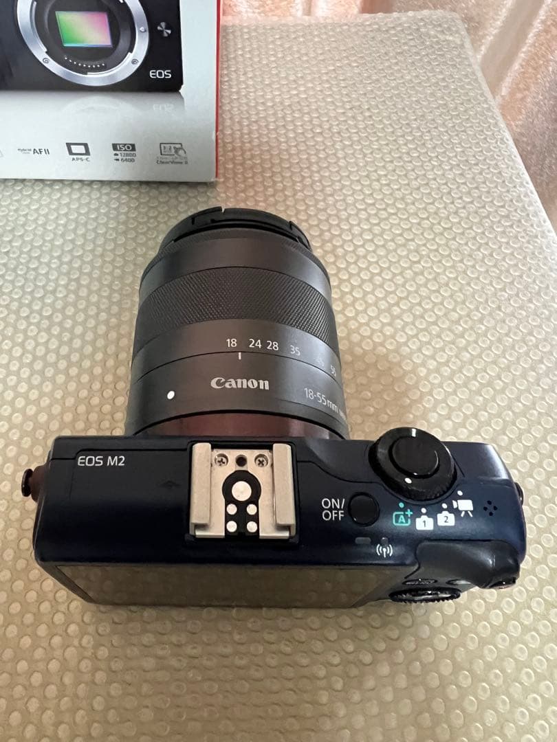 美品　Canon EOS M2 ミラーレスカメラ