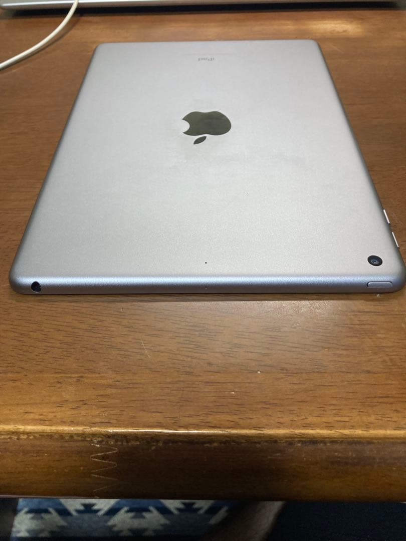 Apple iPad (第5世代) 32GB Wi-Fi