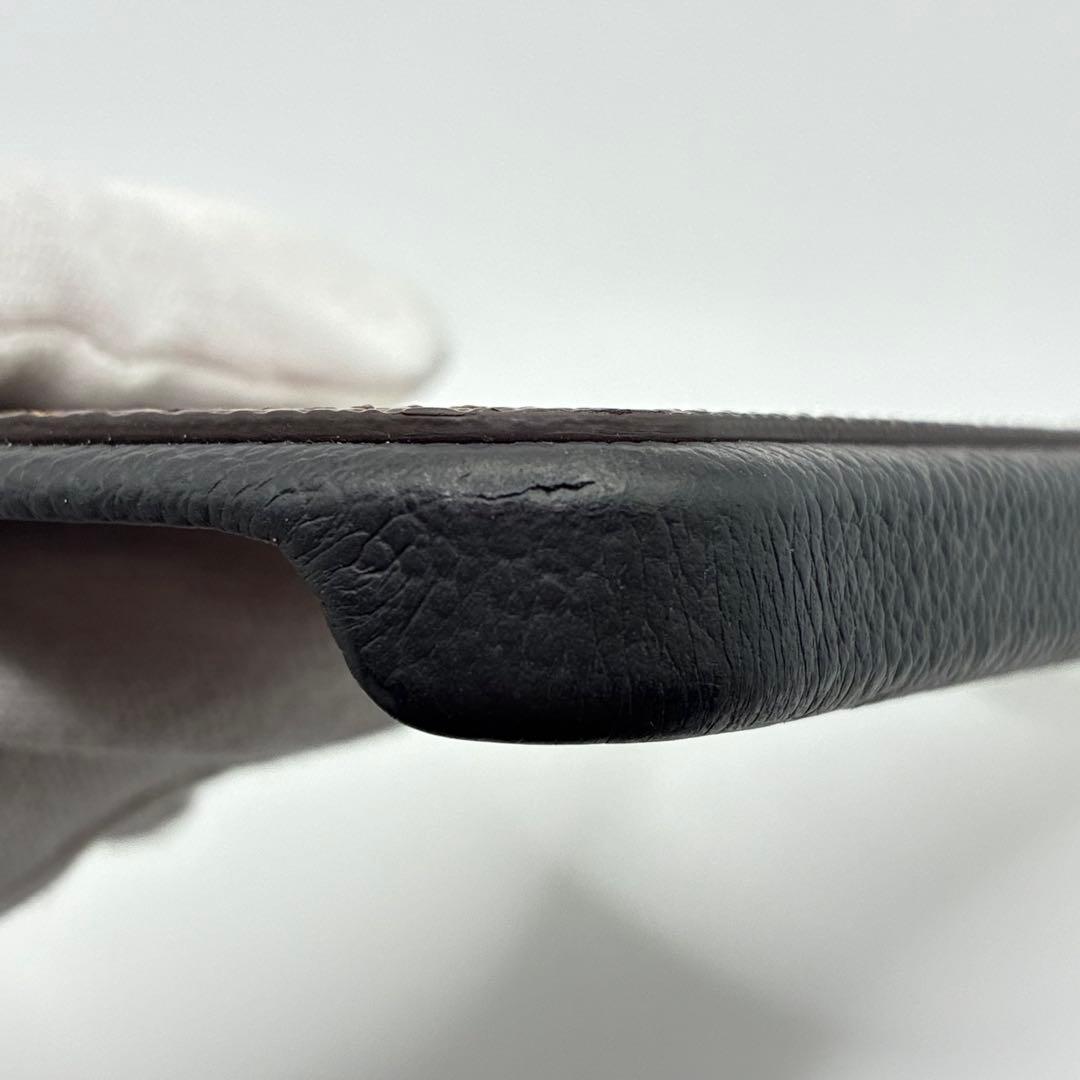 ルイヴィトン モノグラム リバース iPhone15Pro バンパーケース 黒