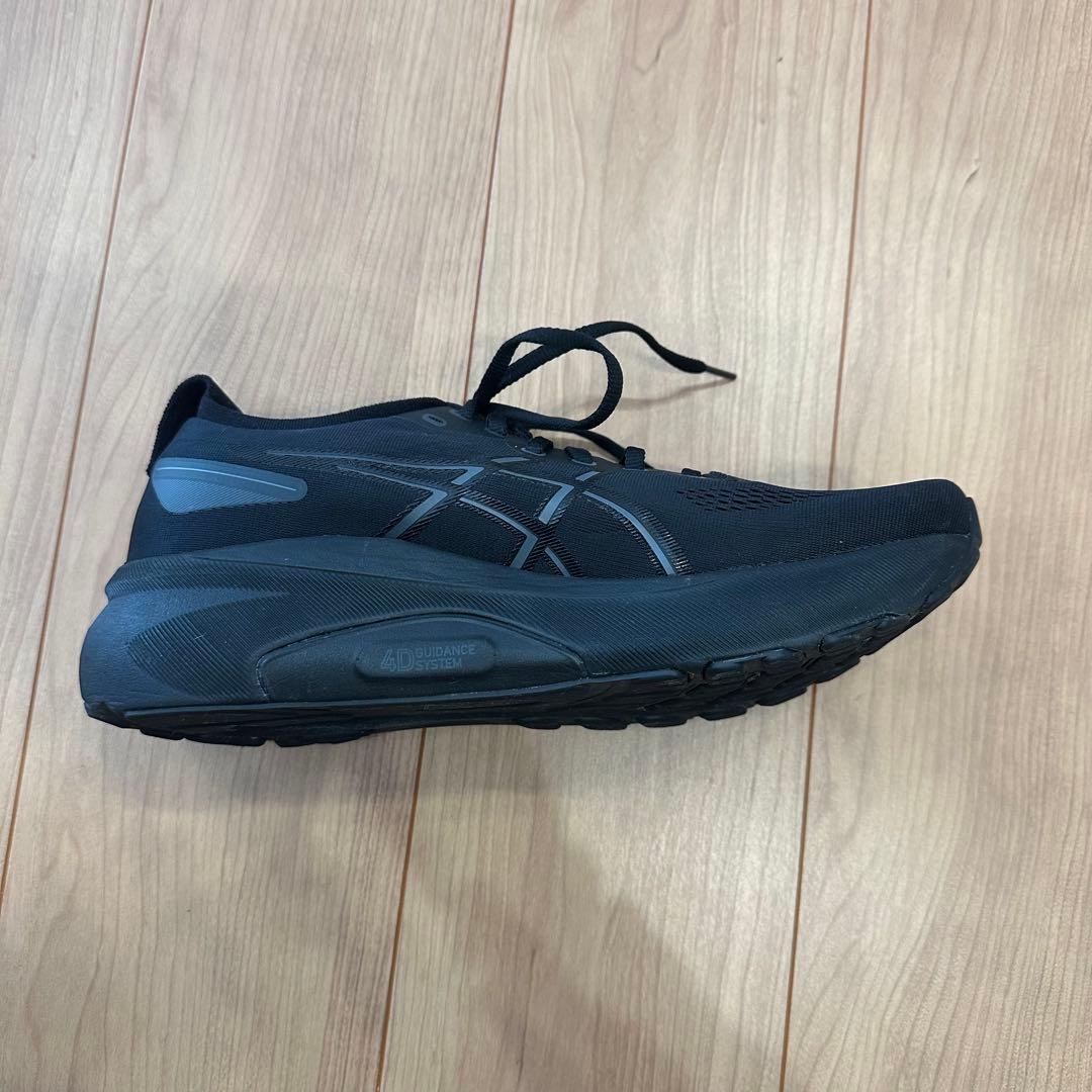 【値下げ中】ASICS GEL-KAYANO 31 ブラック ランニングシューズ