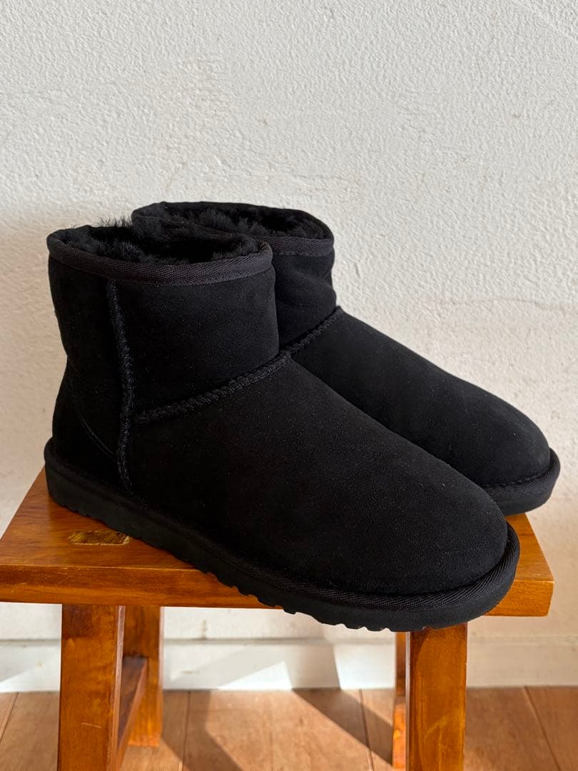 UGG ブーツ W CLASSIC MINI 5854W/BLK