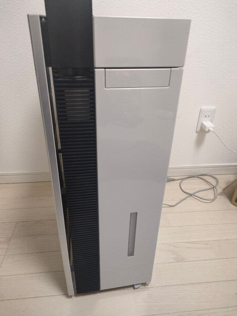 パナソニック　ジアイーノ　次亜塩素酸空間除菌脱臭機　F-MV4100 シルバー