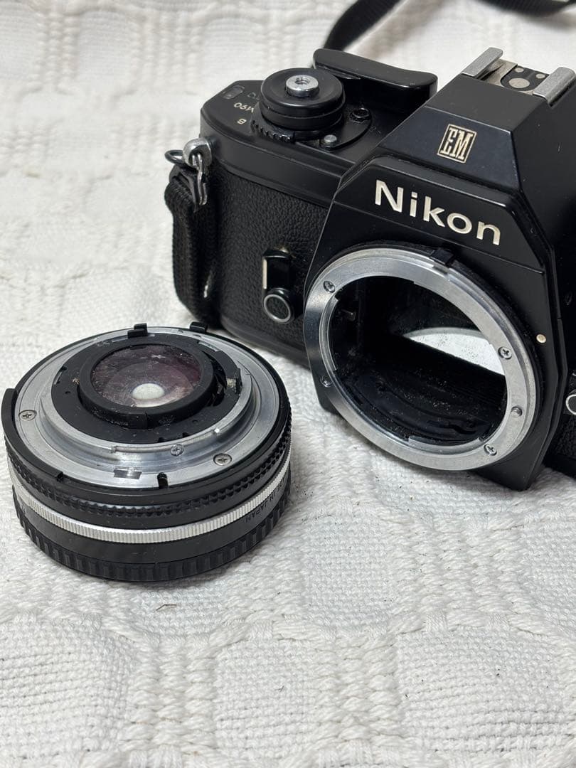 ✨お値打ち品✨Nikon EM フィルムカメラ レンズキット　現状品