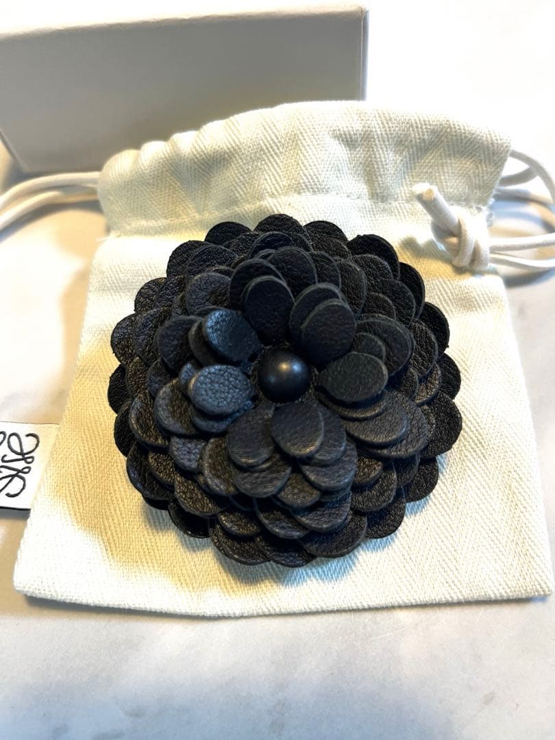 【Yuka Kaeです】　ロエベ　カゴバッグM お花チャーム付き