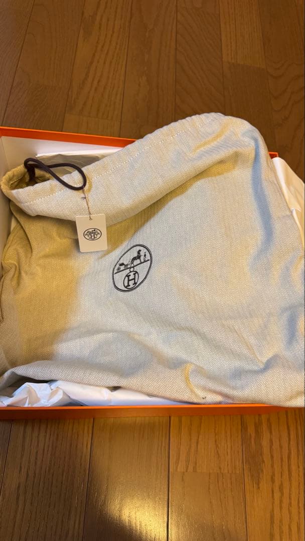 HERMES ギフトボックス オレンジ 約30cm