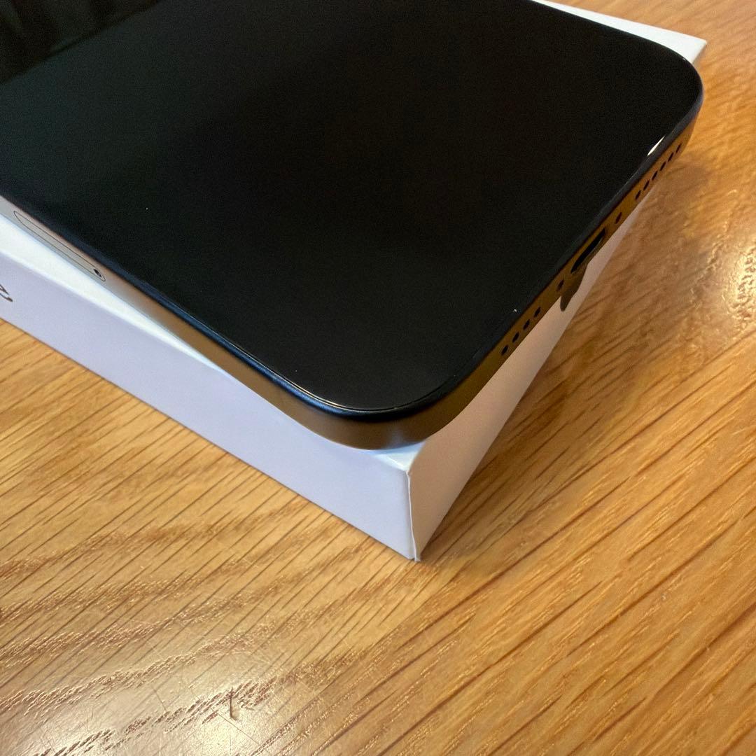 Apple iPhone16プラス SIMフリー本体 ブラック 128GB