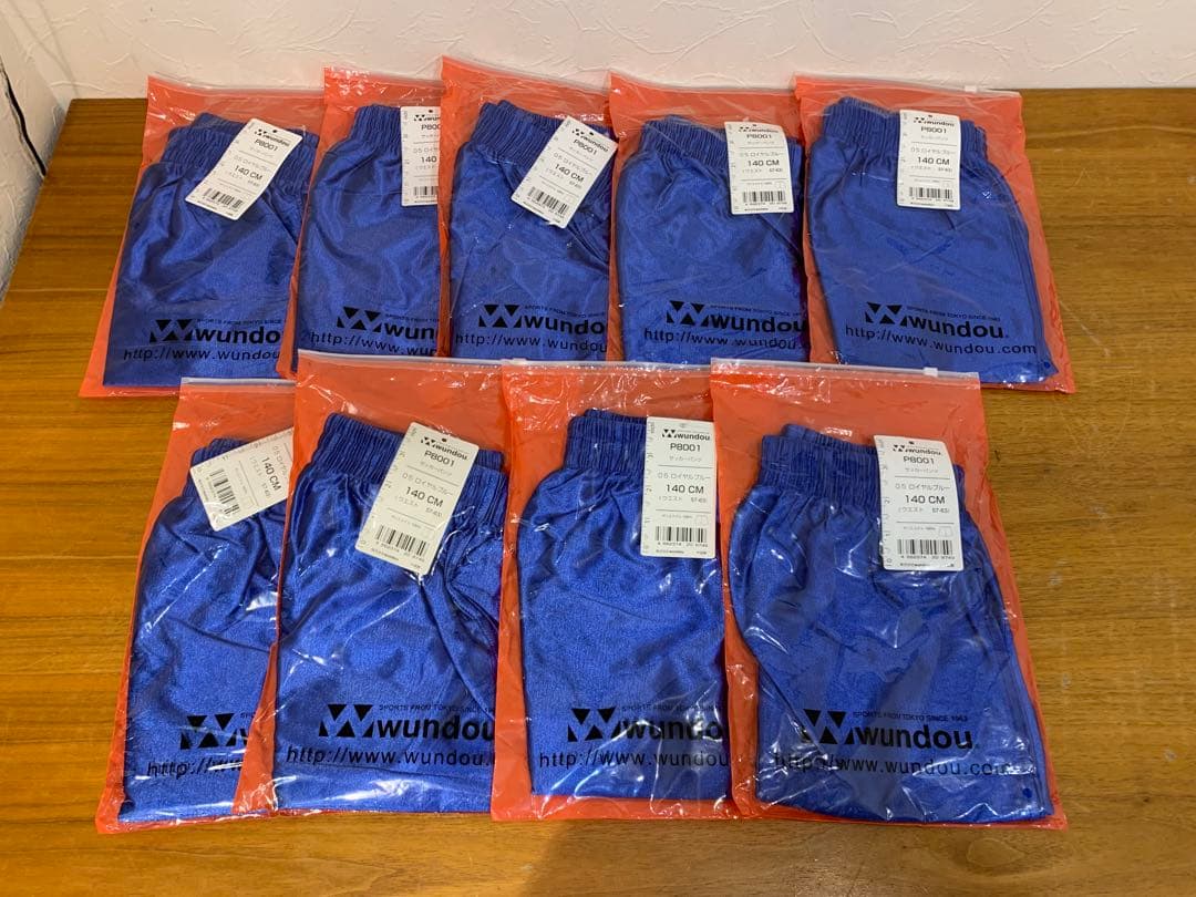 G0723-13★未使用wundouサッカー　ソックス　Tシャツ　パンツまとめて