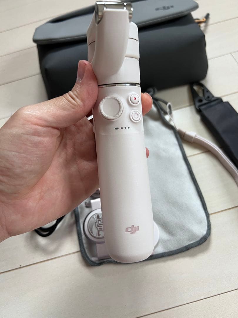 DJI OM 5 スマホ用ジンバル（クラウドホワイト）