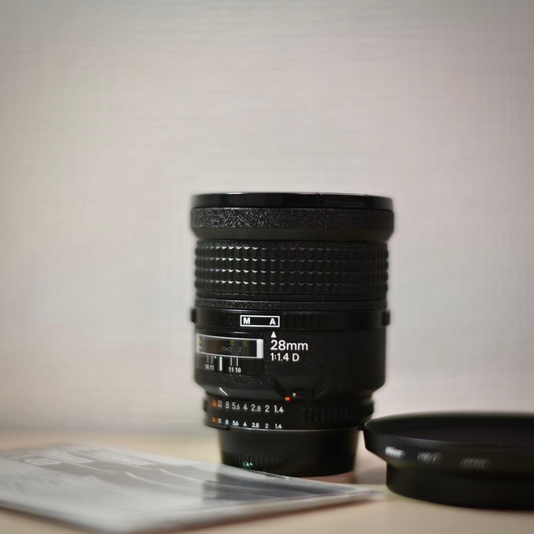 Nikon (ニコン) AF NIKKOR 28mm F1.4 D