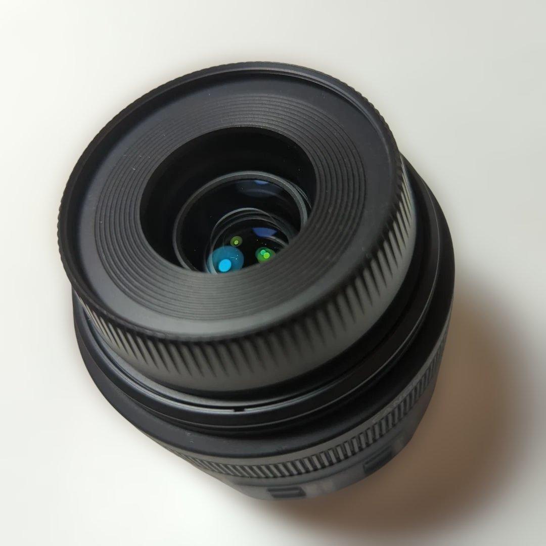 Canon EF-S 35mm f/2.8 IS STM マクロレンズ