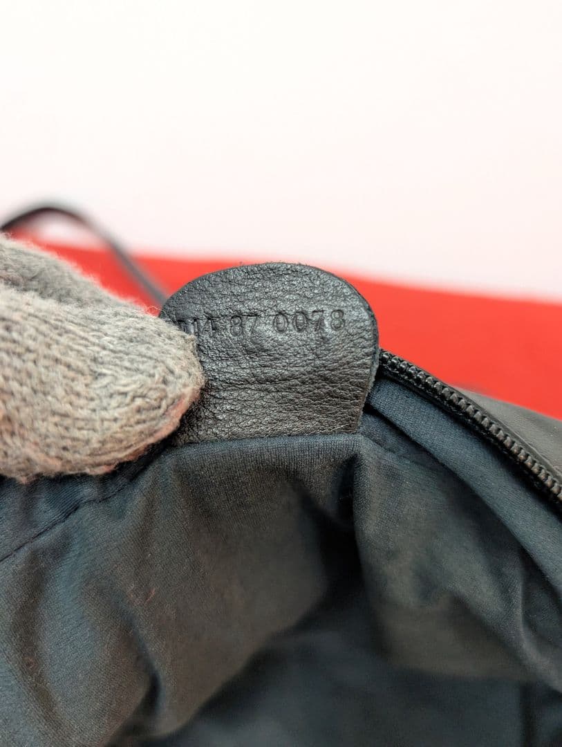 美品 極希少！gucci レザーショルダーバッグ ブラック オールドグッチ 希少