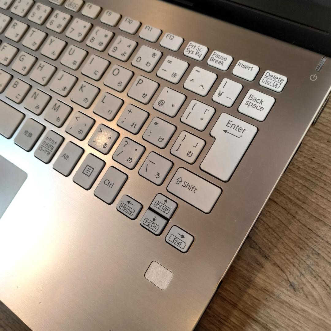 【超希少&美品】VAIO Proホワイトバッテリー増強仕様オフィス付きノートPC