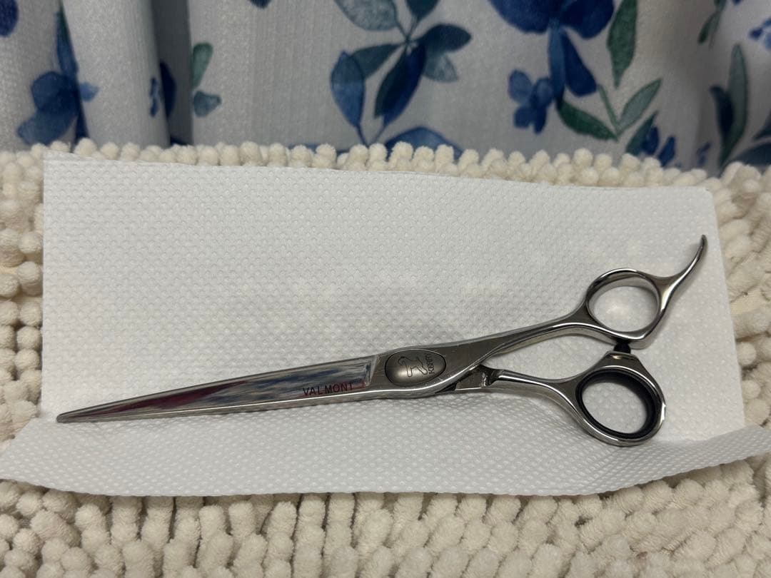 ケリー（KERRY）製のストレートシザー 型番：WCX-700