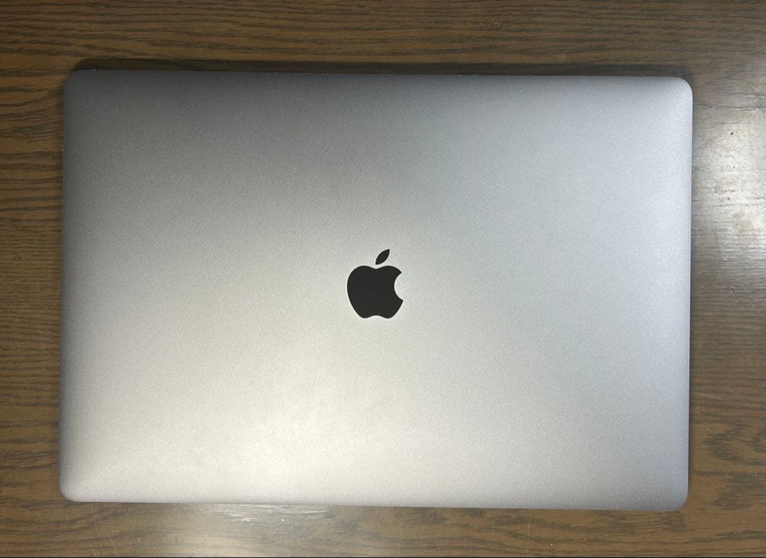 【充放電回数2回！】Apple MacBook Pro 2019 15インチ