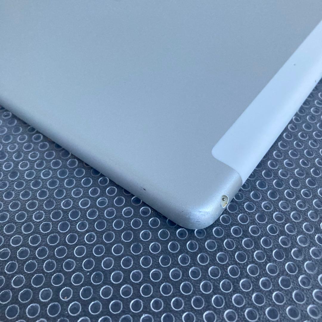 3869【早い者勝ち】iPad8 第8世代 32GB SIMフリー☆