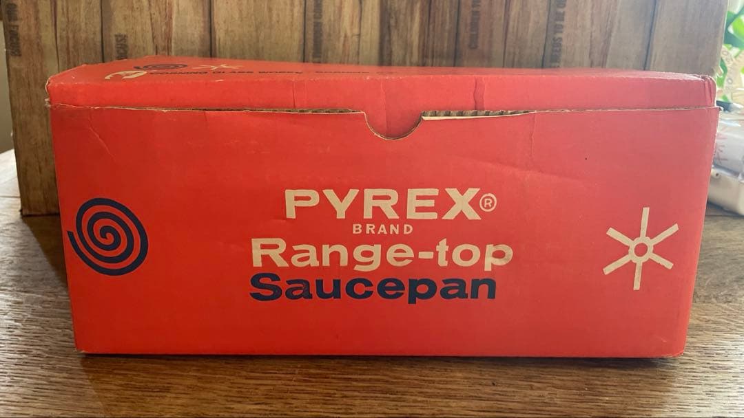 ✴︎デッドストック✴︎Old Pyrex ✴︎片手鍋✴︎オリジナル箱、カタログ、備品付