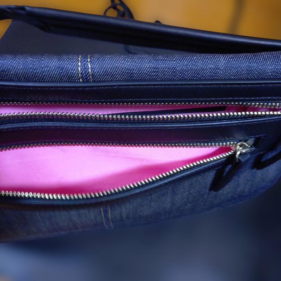 【新品未使用】kawa-kawa(カワカワ)ハトメボディバッグ Lサイズ