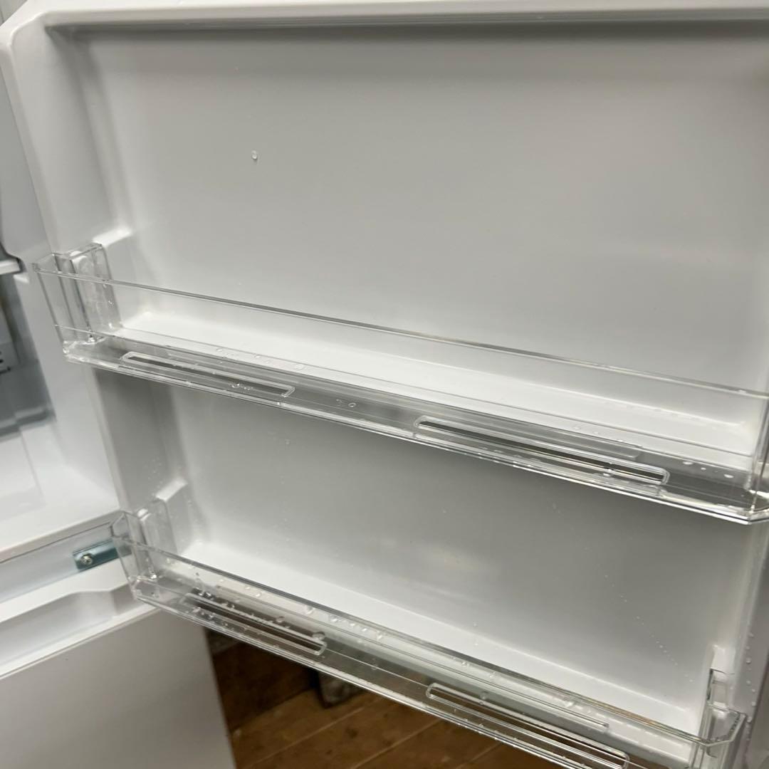 132 冷蔵庫　大型　200L〜300L 小型　一人暮らし　美品　洗濯機も有