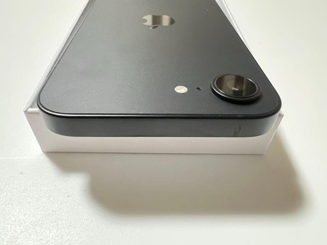 【BT99%美品】Apple iPhone16e 128GB ブラック　US版