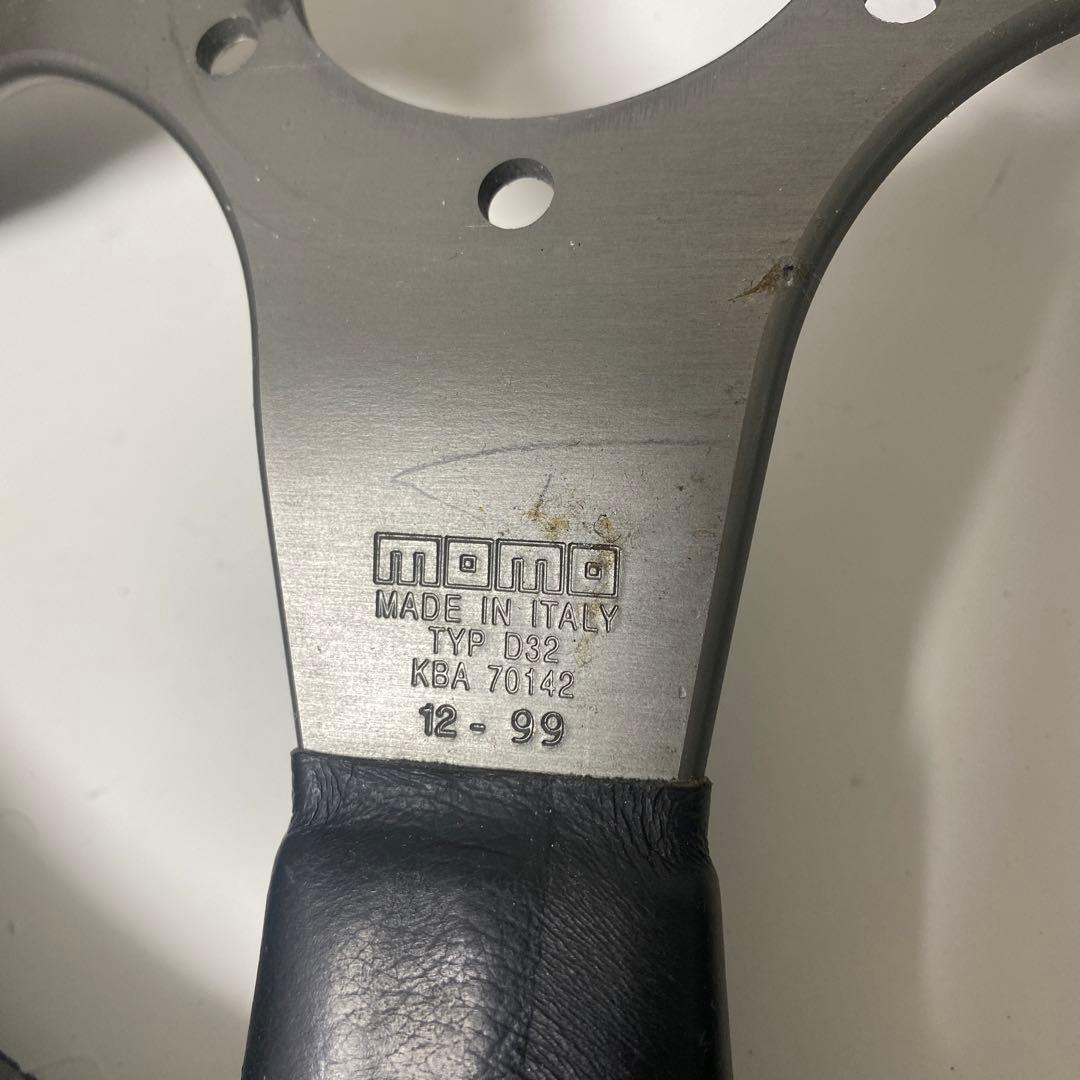 MOMO ステアリングホイール 32cm