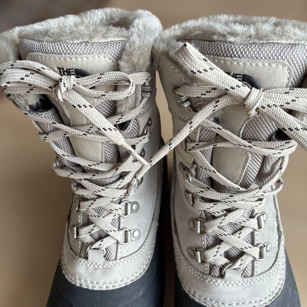 【レディース23.5㎝相当】THE NORTH FACE 防水・防寒スノーブーツ