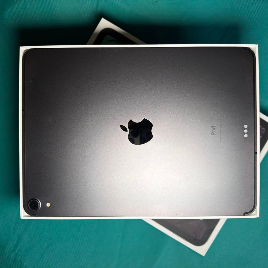 iPad Pro 11 第一世代 256GB Keyboard Folio 付き