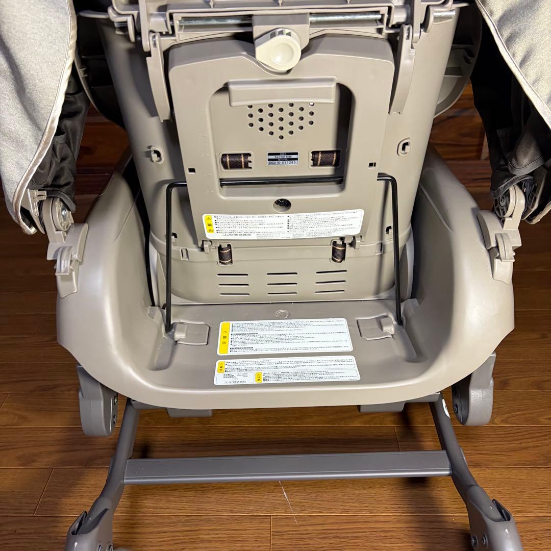 超美品 combi オートスウィング ネムリラ 電動ハイローチェア ドーム付き