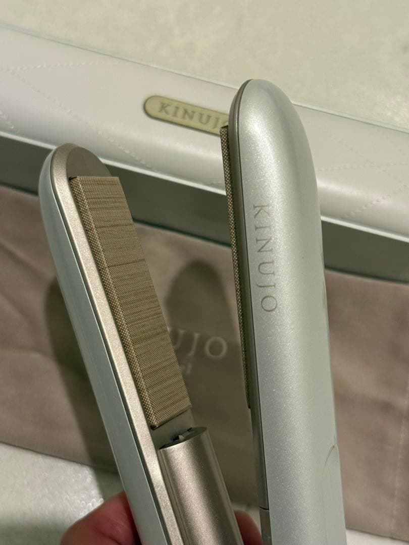 KINUJO ストレートヘアアイロン ケース付き