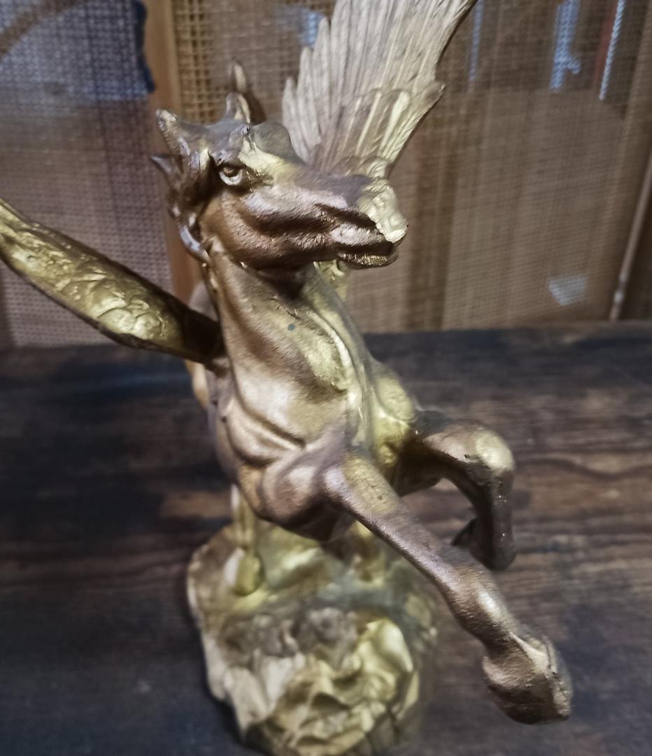 ペガサスの置物 888g 縁起物「成功」「繁栄」「名声」の象徴