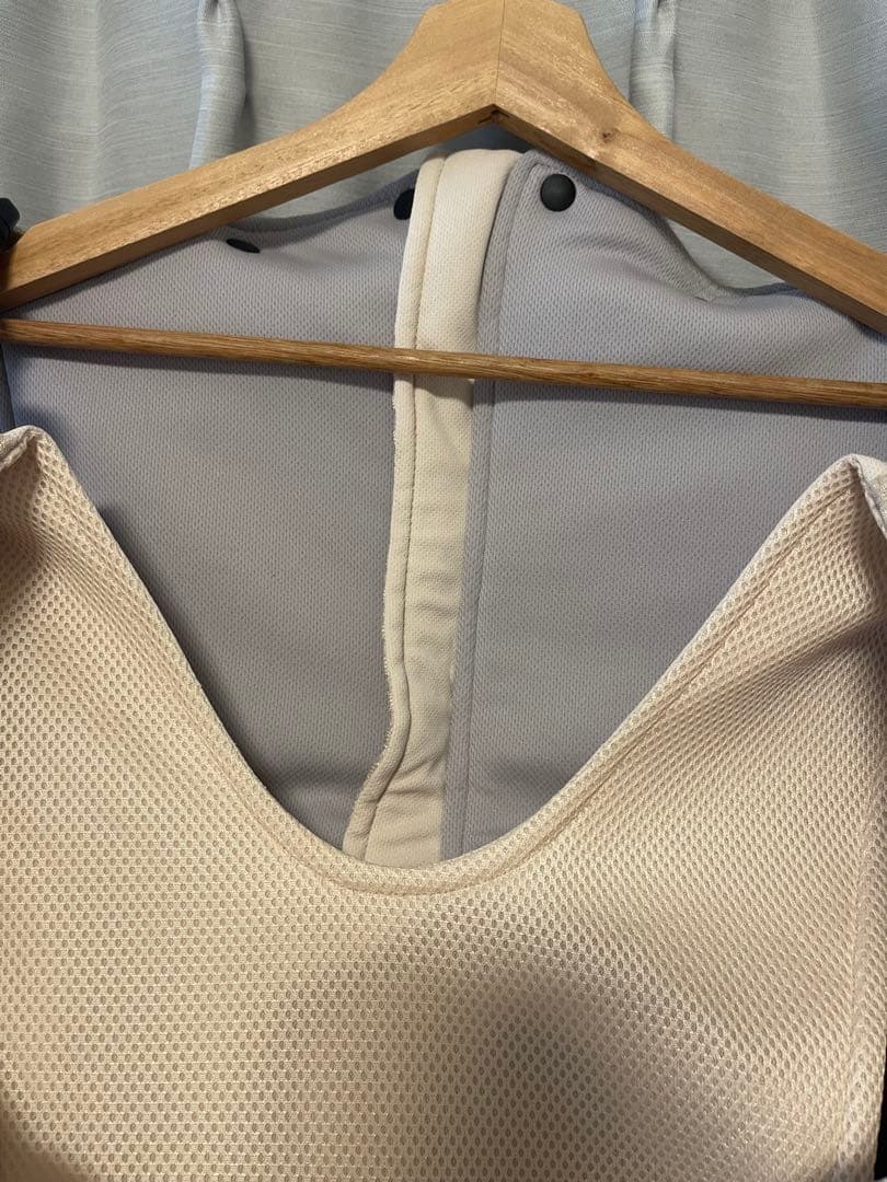 【PACO】べべスワン　抱っこ紐　サンドベージュ