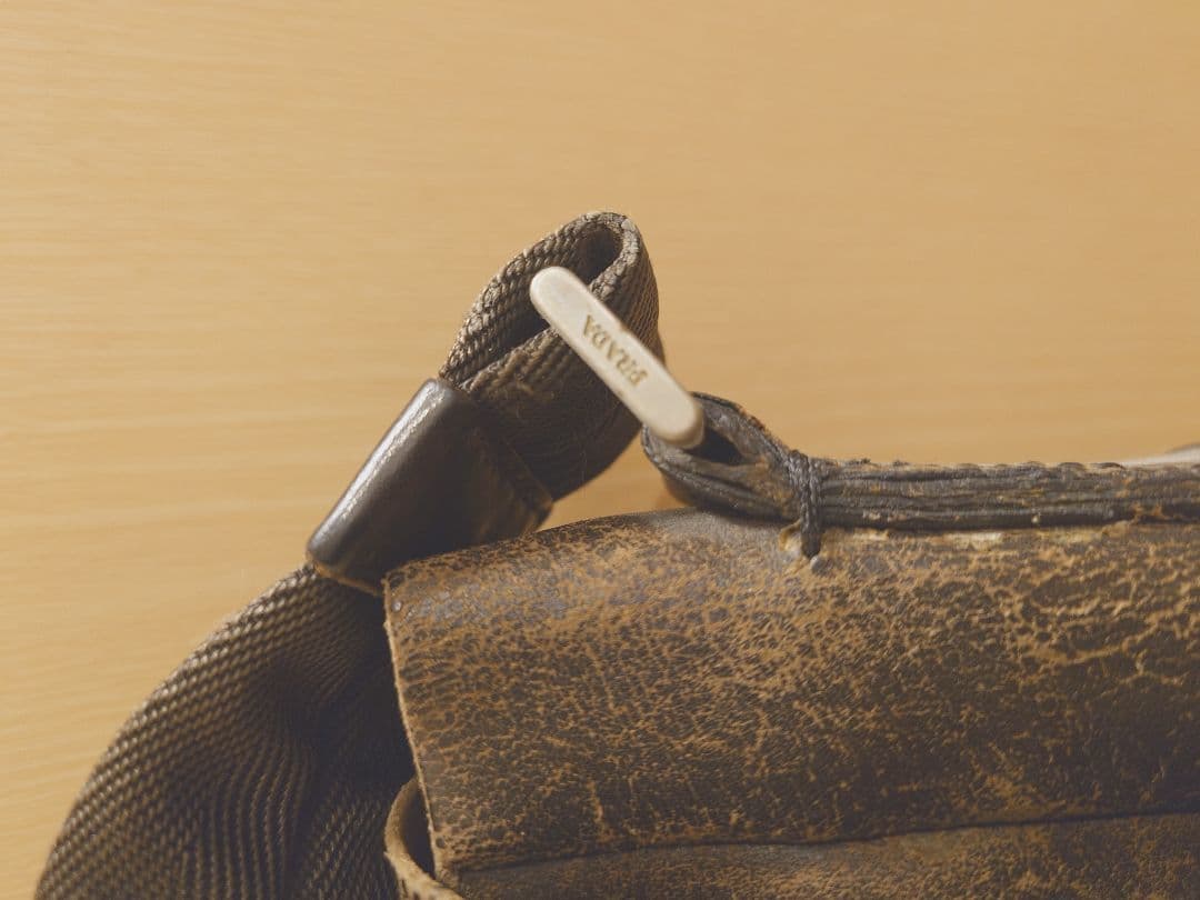 プラダ PRADA ダークブラウン ショルダーバッグ