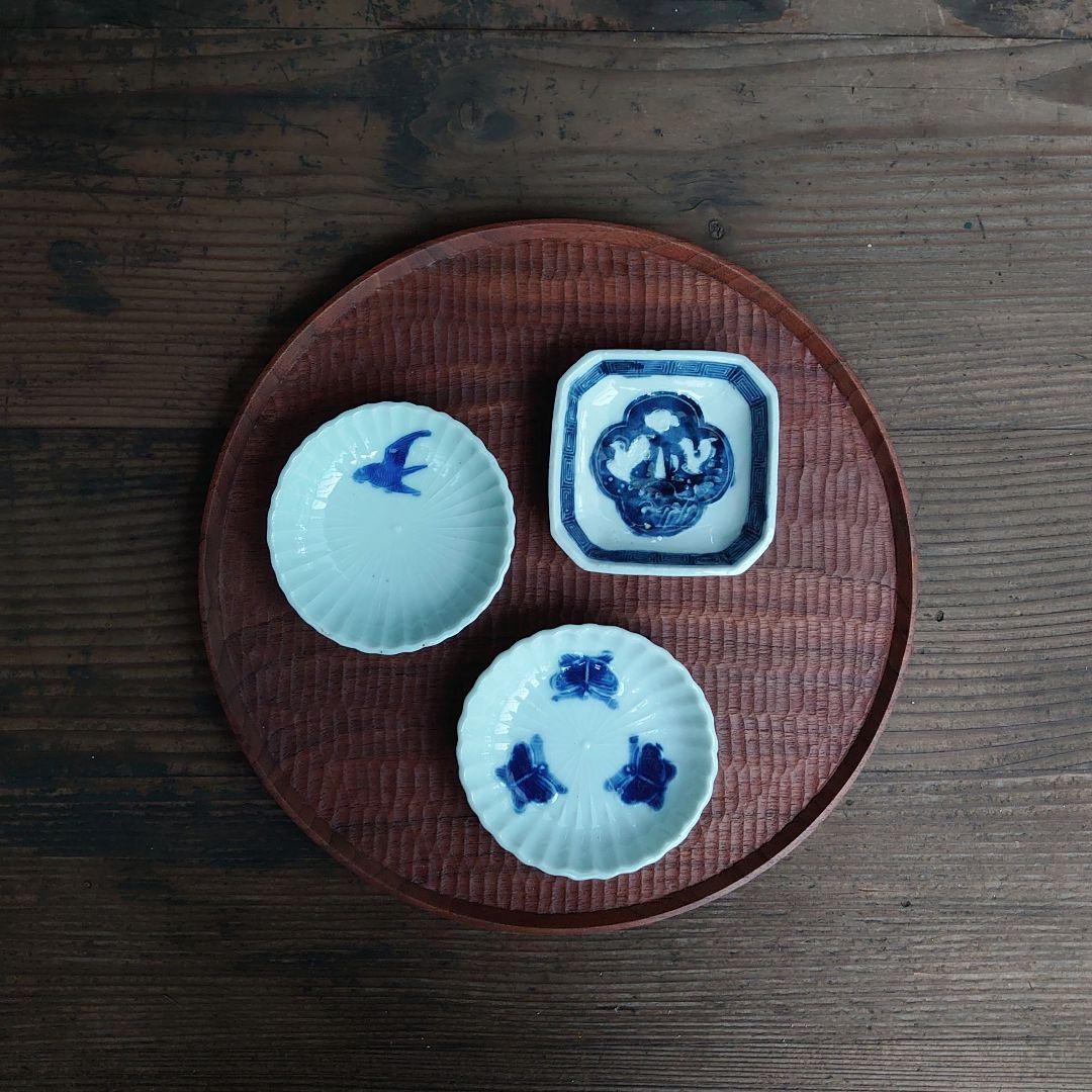 【ご成約】宙吹きガラス クランベリー色の螺旋の氷コップ と骨董の器 おまとめ