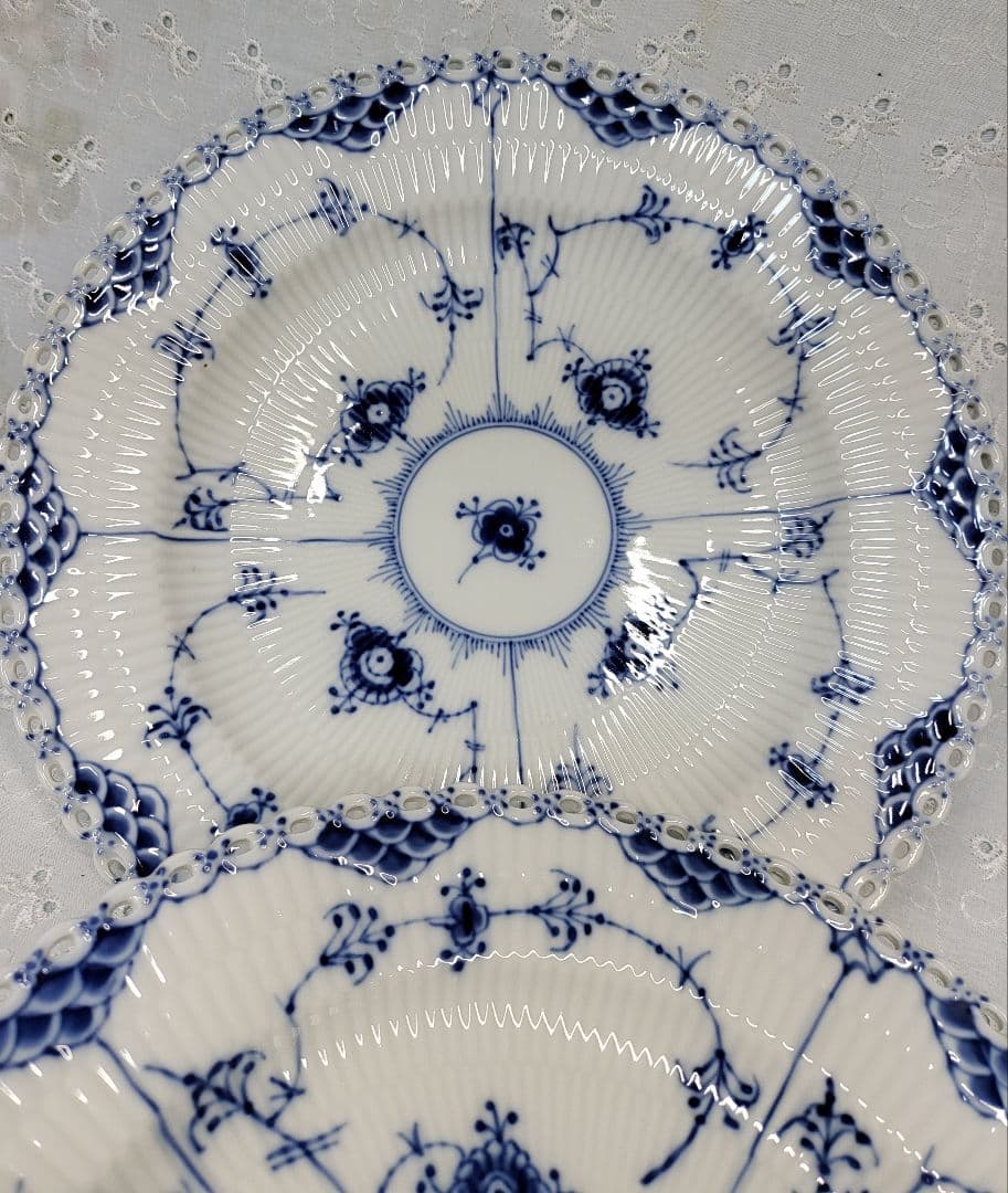 未使用近✨ロイヤルコペンハーゲン ブルーフルテッド フルレース 大皿 プレート①