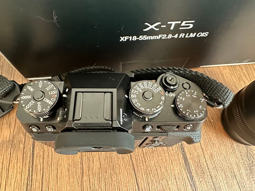 FUJIFILM X-T5 ミラーレスカメラ 本体のみ