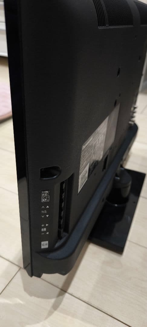 Panasonic TH-24E300 24V型　液晶テレビ　2018年製 中古