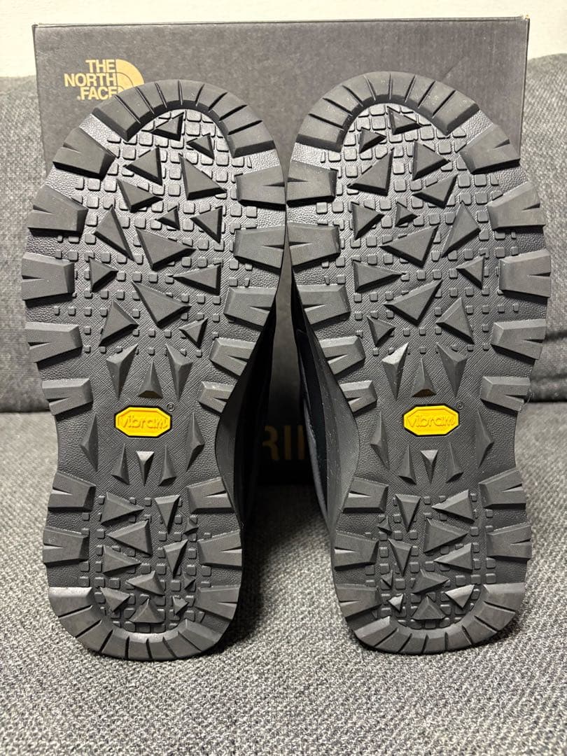 【新品同様】THE NORTH FACE スノーブーツNF52273 28cm