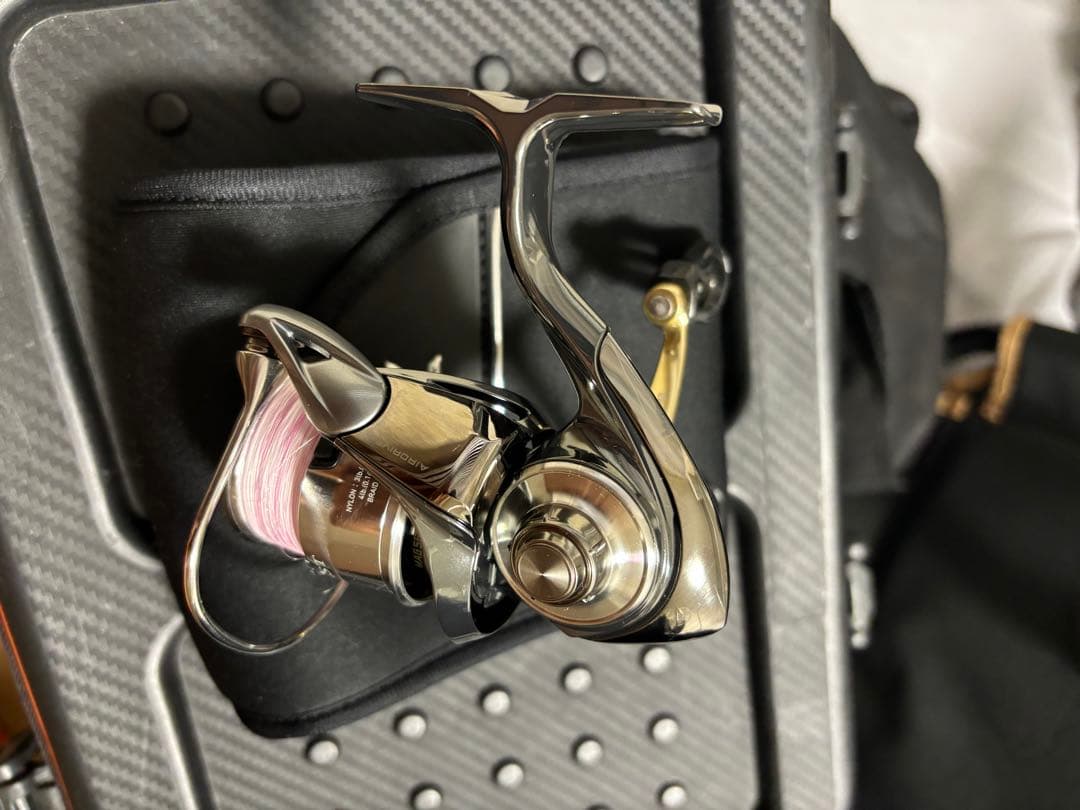 22イグジスト　DAIWA LT2000S-P 美品　VTS