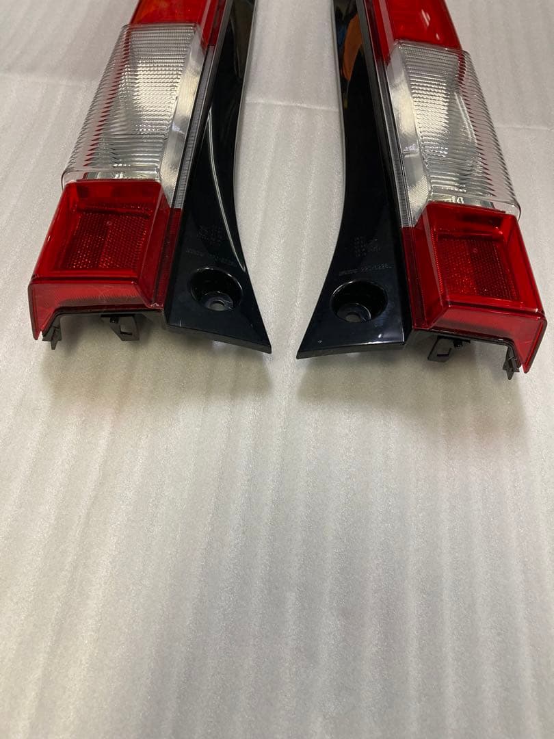 HONDA 純正 N-VANテールランプ左右セット