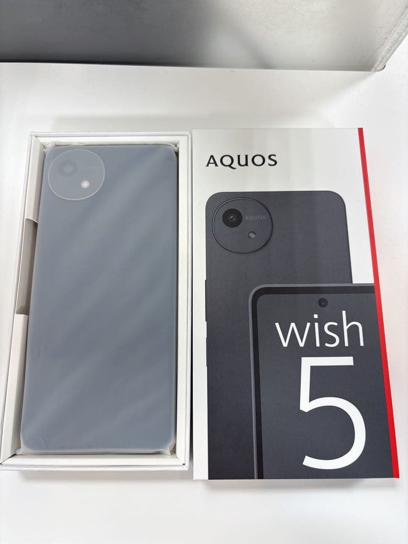 AQUOS wish 5 グレー SH-52F 本体