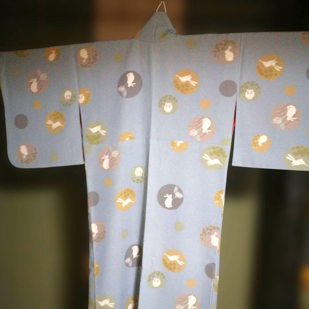 あ*ん様 美品小紋洗える　うさぎ柄　ブルーグレー色、冬こそ映える既製品