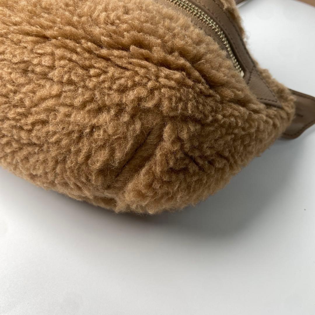 マックスマーラ MaxMara テディベア ボア ボディバッグ ウエストポーチ.