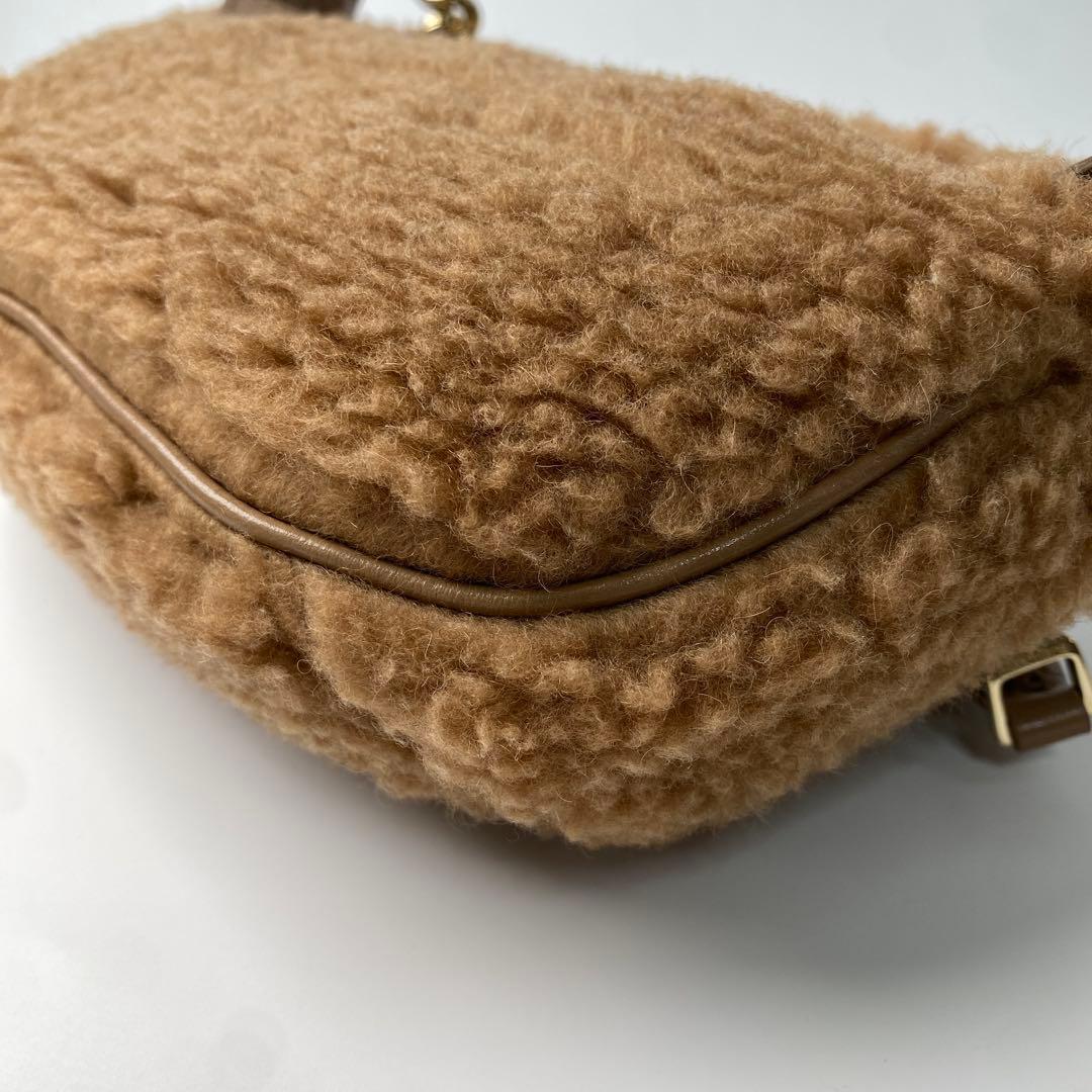 マックスマーラ MaxMara テディベア ボア ボディバッグ ウエストポーチ.