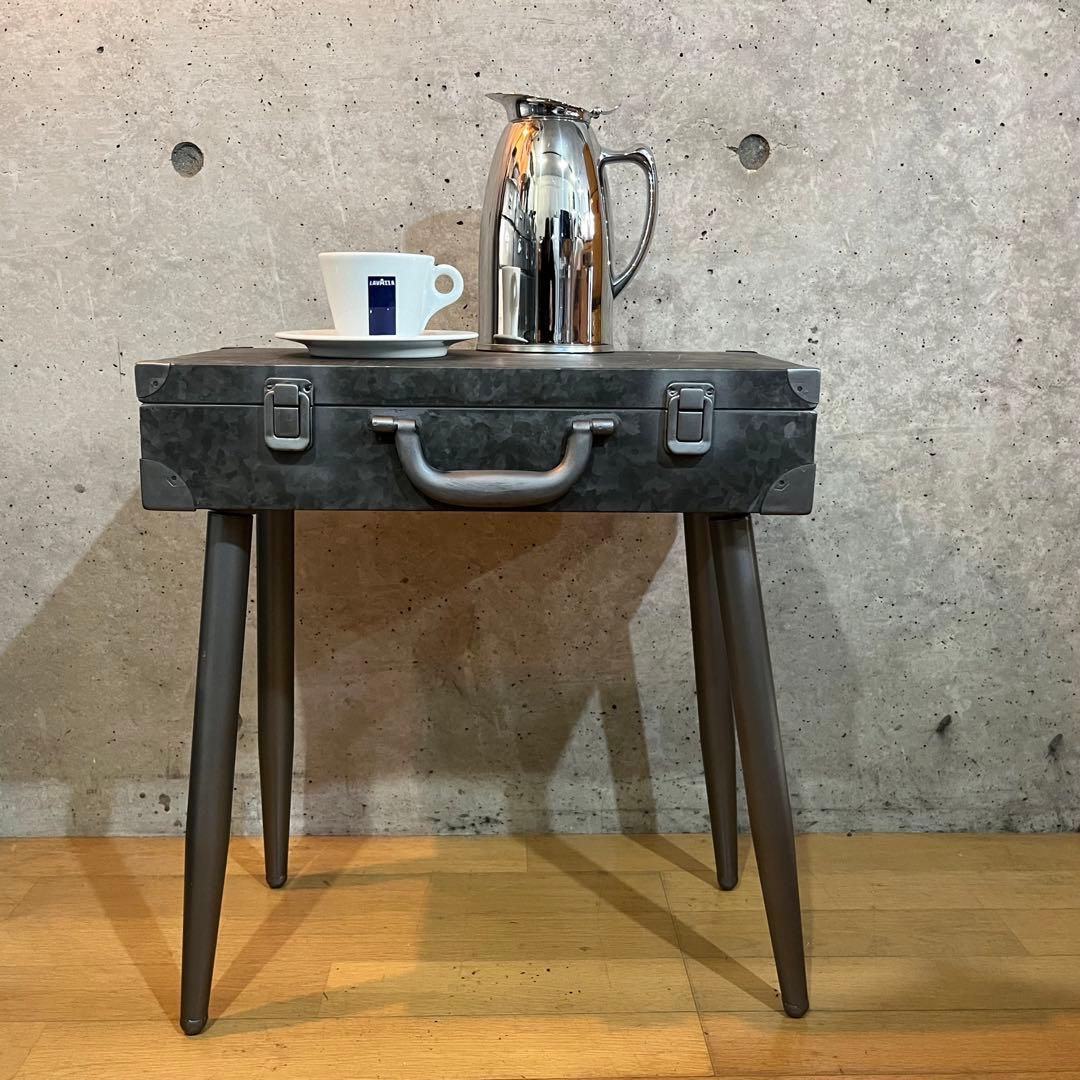 トランクテーブル　サイドテーブル　キャンプ　ガーデン雑貨　インダストリアル