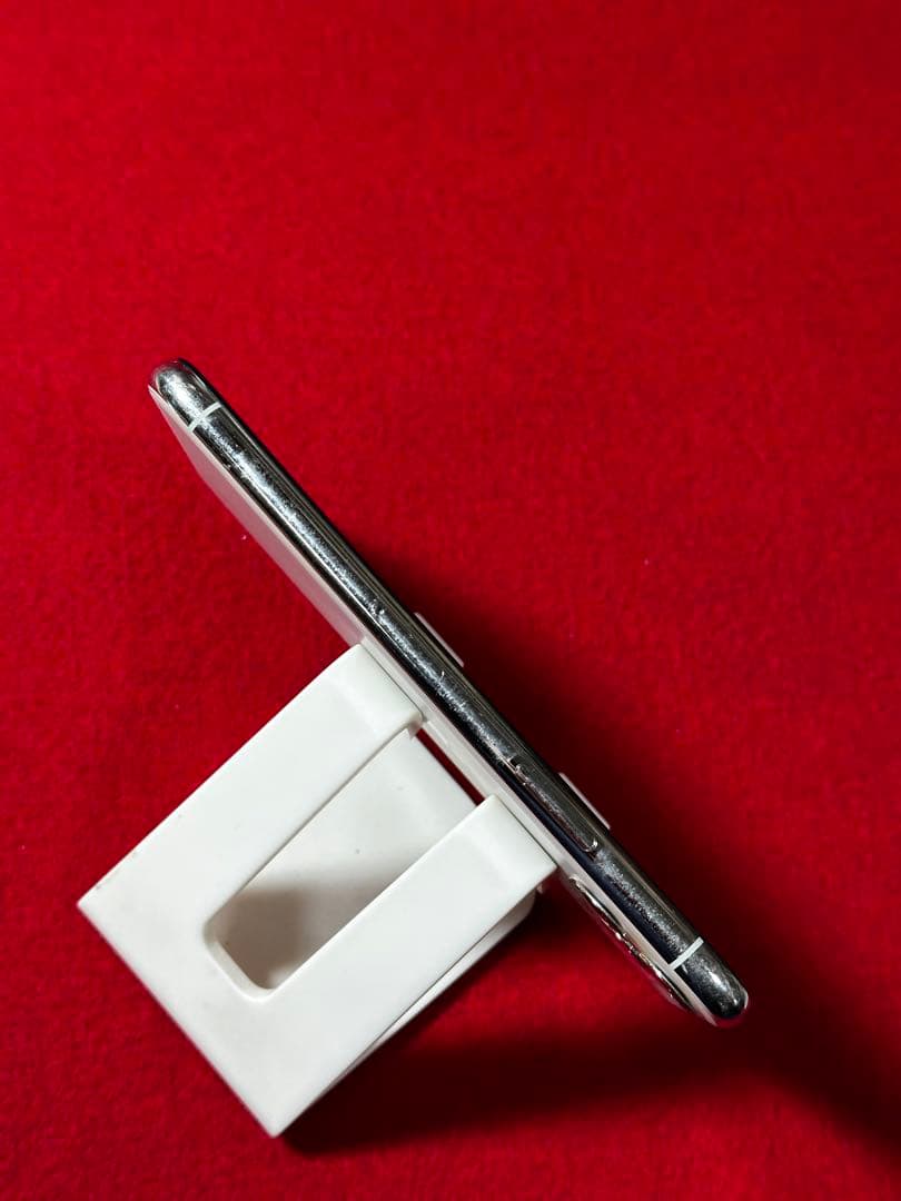 【8076】iPhone 11PROシルバー 64GB simフリー