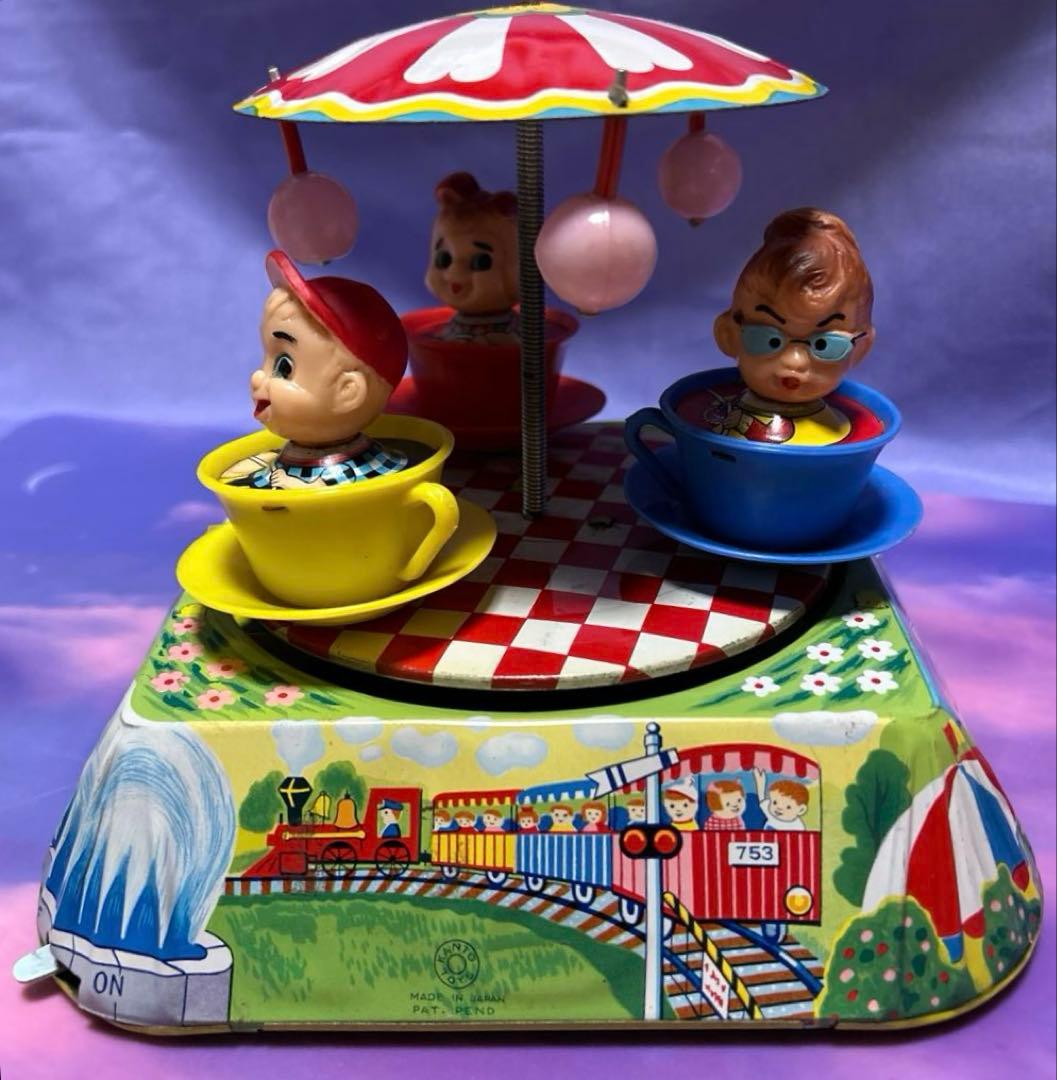 珍品 希少 1960年代製 ファンランドカップライド ブリキ製 日本製 箱付き