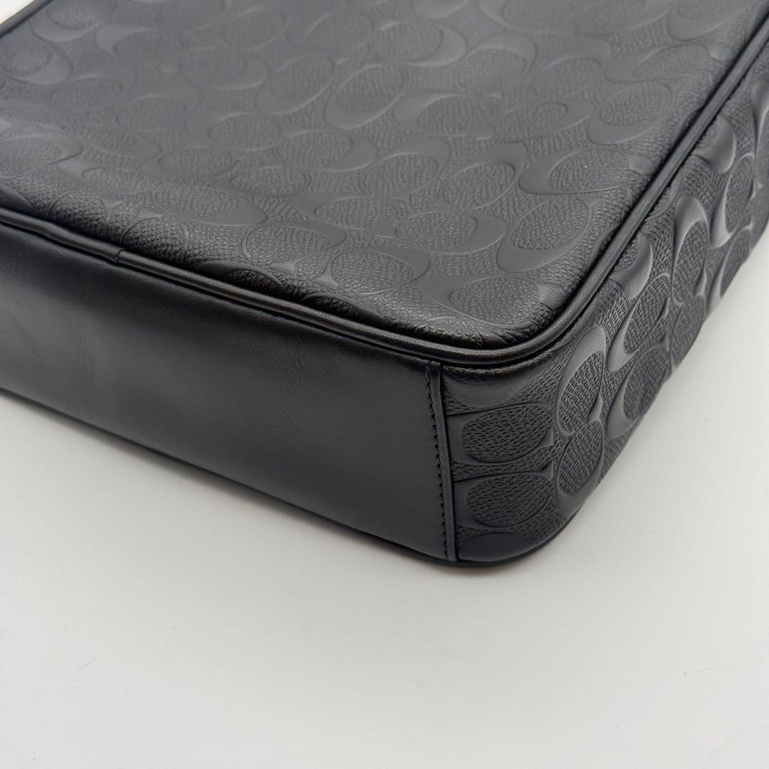 ✨美品✨コーチ ショルダーバッグ チャールズ エンボス サコッシュ ブラック 革