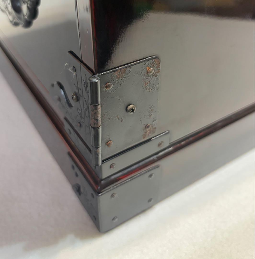 仙台箪笥 渡辺家具店 骨董 アンティーク レトロ 龍 ドラゴン 鍵付き