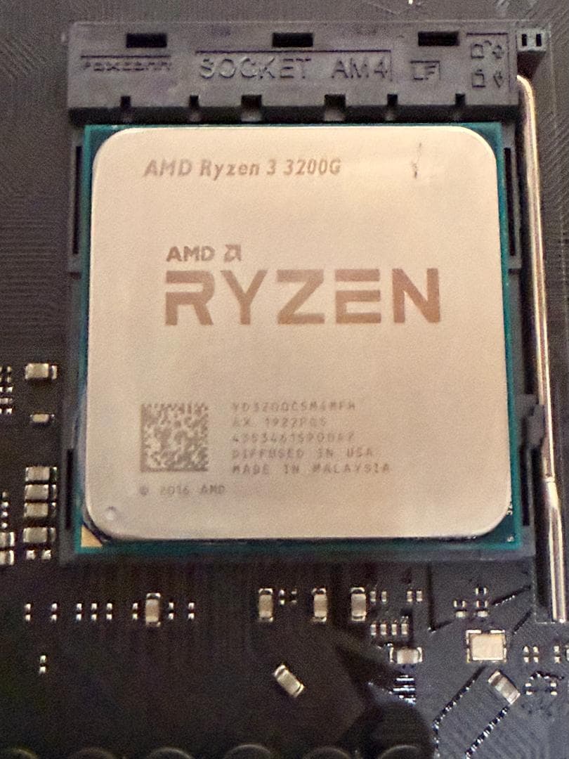 マザーボード ROG STRIX B450-F GAMING + AMD Ryzen3200g