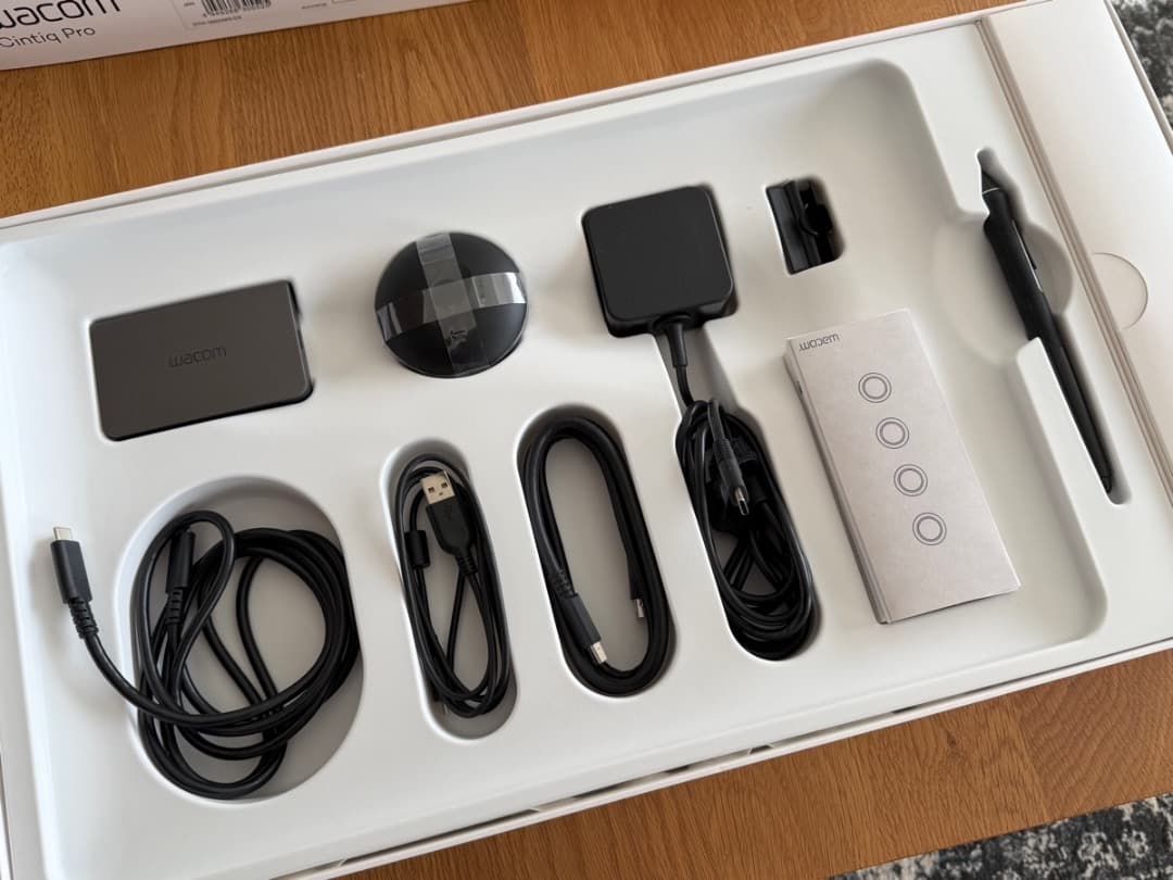 中古 Wacom Cintiq Pro 16 DTH-1620/AK0